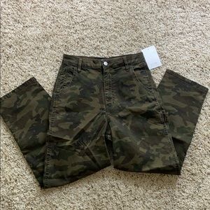 Love fire crop wide leg camo print